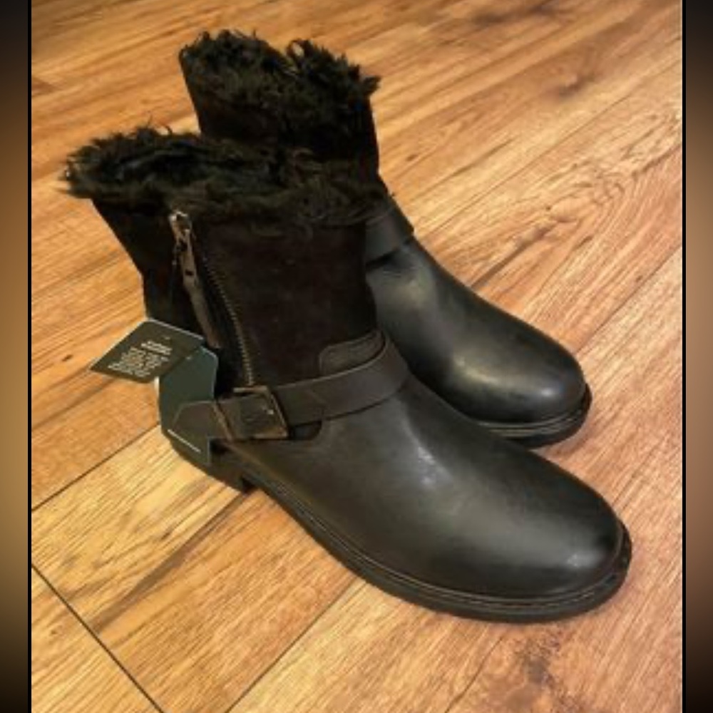 New Emu ‘Roadside’ black leather Boots waterproof size 7 lined with Merino wool
